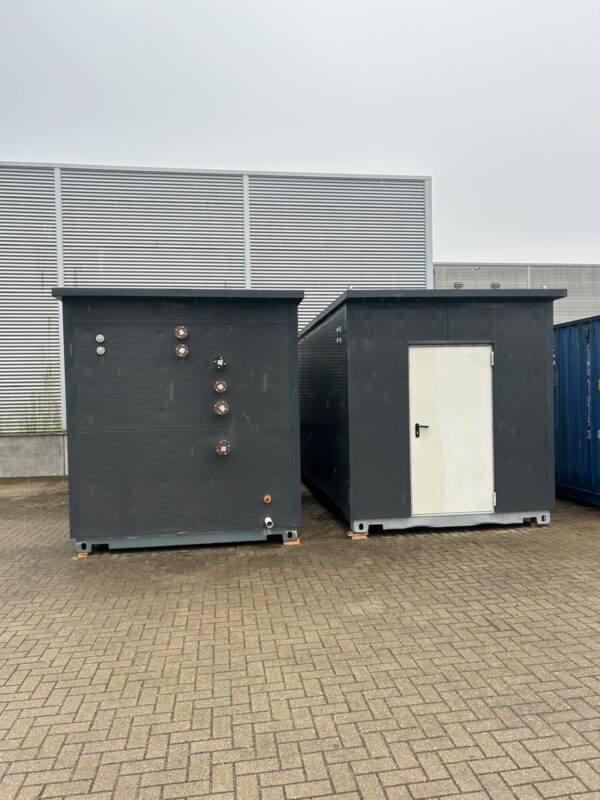 WK02 cv ketelhuis 170kW extern geïsoleerd in antraciet!